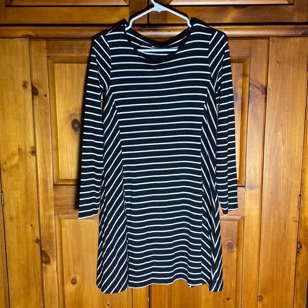 Stylus Womens Black and White Striped Long Sleeve Skaters Dress